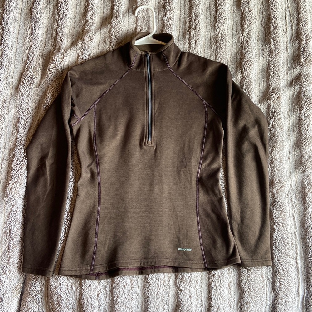 Patagonia capilene pullover